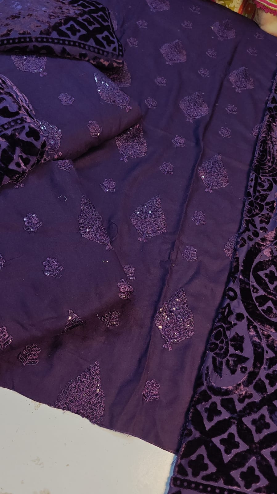 Winter Collection ✅Winter Collection 2026 ✅Brand: Breeze ✅Fabric: Dhanak Wool 3pc  ✅Status: Emb ❤️ Front shirt Heavy ✅Sleeves light Weight Emb ✅Back light Weight Emb ✅Trouser Plain Dupata :palachi shawal  ❤️ *Rs3050*