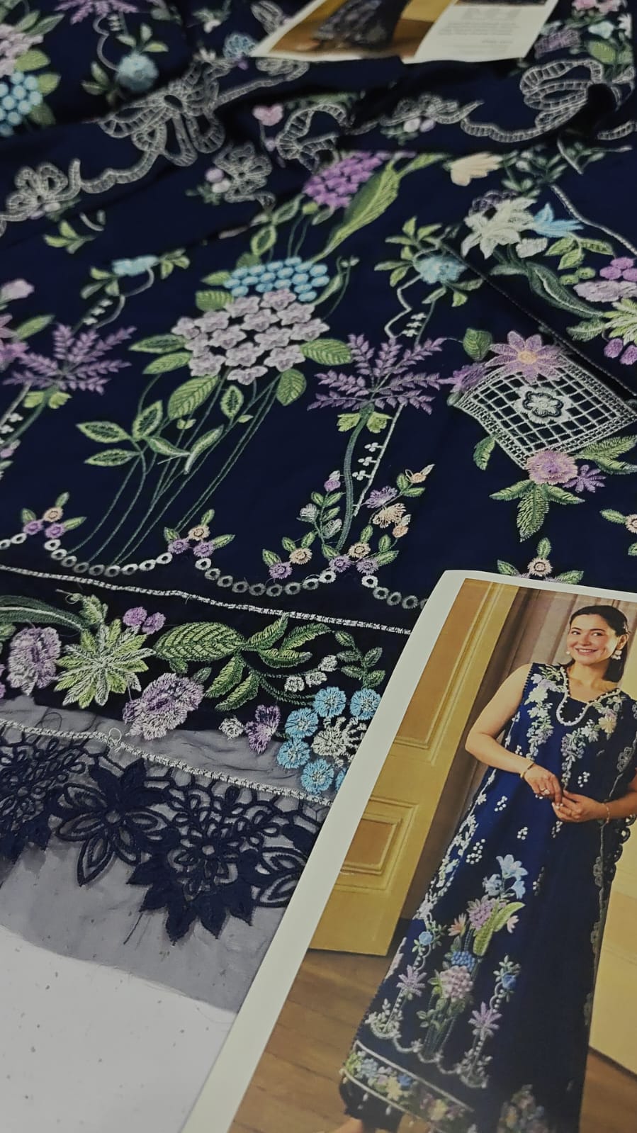 Winter 3 pcs artical 2027 Brand name:Marium Hussain Dhanak Full emb Front Back and sleeves Emb Trouser Plain Dhanak Emb Duppta same Dhanak Winter 3 pcs artical 2027 Dhanak Full emb Front Back and sleeves Emb Trouser Plain
